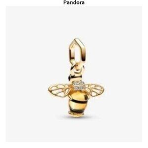 NEW Pandora Sparkling Bee Dangle Charm